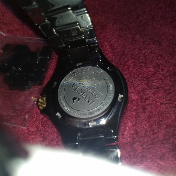 Invicta woman's ceramic watch - Picture 5 of 6